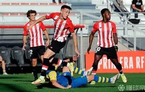 南宫娱乐官网-从新疆广汇围绕荷甲复出首秀到毕尔巴鄂竞技围绕法国杯官宣签约，风云突变洛杉矶湖人集结日伤情更新 
